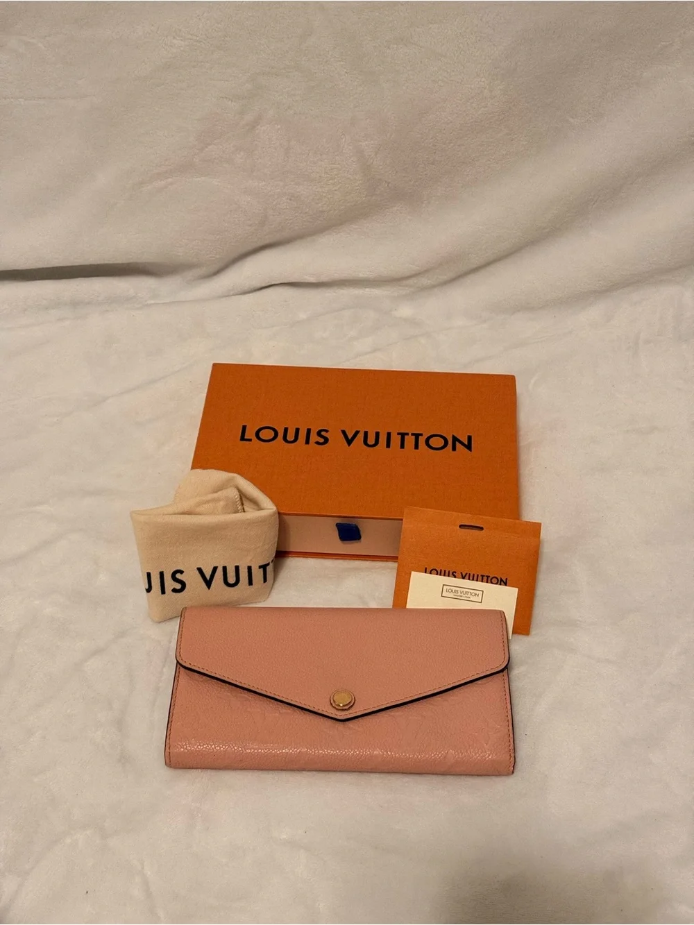 Louis Vuitton Monogram Empreinte Sarah Wallet NM Rose Ballerine/ Poudre CA0147